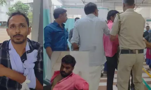 നടുറോഡില്‍ വിദ്യാര്‍ത്ഥികളെ ആക്രമിക്കാന്‍ ശ്രമം; തടയാനെത്തിയ പിതാവിന്റെ കൈ തൂമ്പ കൊണ്ട് അടിച്ചൊടിച്ചു