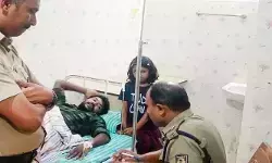 വിദ്യാര്ഥിയെ വഴക്കു പറഞ്ഞു; അധ്യാപകനെ വീട്ടില് കയറി ആക്രമിച്ച് രക്ഷകര്ത്താവ് വിദ്യാര്ഥിയെ വഴക്കു പറഞ്ഞു; അധ്യാപകനെ വീട്ടില് കയറി ആക്രമിച്ച് രക്ഷകര്ത്താവ്