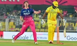 ഏറെ ഇഷ്ടപ്പെട്ട പുള്‍ ഷോട്ടുകള്‍ കളിക്കാന്‍ അവസരം നല്‍കാതെ, അദ്ദേഹത്തെ അസ്വസ്ഥനാക്കുന്ന രീതിയില്‍ പന്തെറിയാനാണ് ബൗളര്‍മാരോട് പറഞ്ഞത്;  അതൊരു ചൂതാട്ടം പോലെ ഉറപ്പില്ലാത്ത പരിപാടിയാണ്, കിട്ടിയാല്‍ കിട്ടി; എന്തോ ഭാഗ്യം സഞ്ജു ഭയ്യ ഔട്ടായത്, പാളിയിരുന്നെങ്കില്‍ ഇളിഭ്യനായേനെ;  സഞ്ജു സാംസണെ പുറത്താക്കിയ തന്ത്രം വിവരിച്ച് റിയാന്‍ പരാഗ്