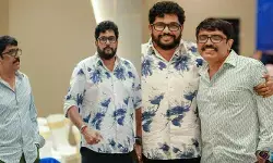 അയാളുടെ പേനയിലുണ്ടായിരുന്നത് വെടിമരുന്നായിരുന്നു; വാക്കുകൾ കൊണ്ട് സദസ്സിനെ കീഴടക്കും, സിനിമ കൊണ്ട് പ്രേക്ഷകനെയും; ബി ഉണ്ണികൃഷ്ണനെ കുറിച്ച് ഷാജി കൈലാസ് പറയുന്നതിങ്ങനെ അയാളുടെ പേനയിലുണ്ടായിരുന്നത് വെടിമരുന്നായിരുന്നു; വാക്കുകൾ കൊണ്ട് സദസ്സിനെ കീഴടക്കും, സിനിമ കൊണ്ട് പ്രേക്ഷകനെയും; ബി ഉണ്ണികൃഷ്ണനെ കുറിച്ച് ഷാജി കൈലാസ് പറയുന്നതിങ്ങനെ