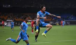 കൊച്ചിയിൽ കൗതുകമായി റയാൻ വില്യംസ്; അരങ്ങേറ്റത്തിൽ തന്നെ റെക്കോർഡ് ഗോൾ; ഹോങ് കോങ്ങിനെ തകർത്ത് ഇന്ത്യക്ക് ആശ്വാസജയം കൊച്ചിയിൽ കൗതുകമായി റയാൻ വില്യംസ്; അരങ്ങേറ്റത്തിൽ തന്നെ റെക്കോർഡ് ഗോൾ; ഹോങ് കോങ്ങിനെ തകർത്ത് ഇന്ത്യക്ക് ആശ്വാസജയം