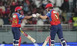 തുടക്കത്തിലേ പ്രിയാൻഷ് വീണു; പവർപ്ലേയിൽ പവർ കാട്ടി പ്രഭ്സിമ്രാനും കൊണോളിയും; ഗുജറാത്തിനെതിരെ 63 റൺസ് വിജയലക്ഷ്യം പിന്തുടരുന്ന പഞ്ചാബിന് മിന്നും തുടക്കം തുടക്കത്തിലേ പ്രിയാൻഷ് വീണു; പവർപ്ലേയിൽ പവർ കാട്ടി പ്രഭ്സിമ്രാനും കൊണോളിയും; ഗുജറാത്തിനെതിരെ 63 റൺസ് വിജയലക്ഷ്യം പിന്തുടരുന്ന പഞ്ചാബിന് മിന്നും തുടക്കം