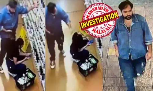 ആർക്കും ശല്യമാകാതെ തനിക്ക് വേണ്ട സാധനങ്ങൾ തിരഞ്ഞുകൊണ്ടിരുന്ന യുവതി; പെട്ടെന്ന് അതുവഴി നീല ഷർട്ട് ധരിച്ചെത്തിയ ഒരാളുടെ അതിരുവിട്ട പ്രവർത്തി; അവർ പോലും അറിയാതെ യുവാവ് ചെയ്തത്; സൂപ്പർമാർക്കറ്റിലെ ദൃശ്യങ്ങളിൽ ഞെട്ടൽ; ഇന്ത്യക്കാരനെ പൊക്കാൻ വല വിരിച്ച് യുഎസ് പോലീസ് ആർക്കും ശല്യമാകാതെ തനിക്ക് വേണ്ട സാധനങ്ങൾ തിരഞ്ഞുകൊണ്ടിരുന്ന യുവതി; പെട്ടെന്ന് അതുവഴി നീല ഷർട്ട് ധരിച്ചെത്തിയ ഒരാളുടെ അതിരുവിട്ട പ്രവർത്തി; അവർ പോലും അറിയാതെ യുവാവ് ചെയ്തത്; സൂപ്പർമാർക്കറ്റിലെ ദൃശ്യങ്ങളിൽ ഞെട്ടൽ; ഇന്ത്യക്കാരനെ പൊക്കാൻ വല വിരിച്ച് യുഎസ് പോലീസ്