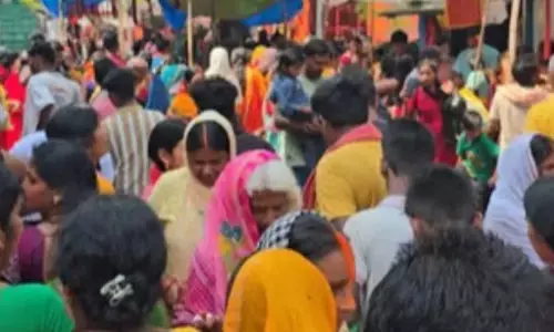 ബിഹാറില്‍ ശീതളാഷ്ടമി ആഘോഷത്തിനിടെ വന്‍ ദുരന്തം; നളന്ദയിലെ ക്ഷേത്രത്തിലെ തിരക്കില്‍പ്പെട്ട് എട്ട് സ്ത്രീകള്‍ മരിച്ചു; നിരവധി പേര്‍ക്ക് പരിക്ക്; പോലീസിനെതിരെ ജനരോഷം