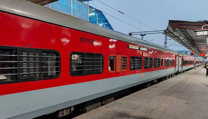 കന്യാകുമാരി സെക്ഷനിലെ പാത ഇരട്ടിപ്പിക്കല്; 11 തീവണ്ടികള് റദ്ദാക്കി കന്യാകുമാരി സെക്ഷനിലെ പാത ഇരട്ടിപ്പിക്കല്; 11 തീവണ്ടികള് റദ്ദാക്കി