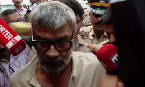 കര്‍മ്മ ആരെയും വെറുതെ വിടില്ല, വേട്ടക്കാര്‍ ജയിലിലാവുക തന്നെ വേണം ; സംവിധായകന്‍ രഞ്ജിത്തിനെതിരെ ആദ്യ ലൈംഗികാതിക്രമ പരാതി ഉന്നയിച്ച ബംഗാളി നടിയുടെ പ്രതികരണം ഇങ്ങനെ