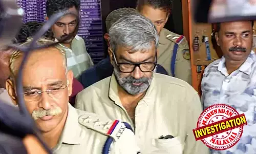 രഞ്ജിത്തിനെതിരേ ഉയര്‍ന്നത് മൂന്നാമത്തെ പീഡനപരാതി; റിമാന്‍ഡിലായതിന് പിന്നാലെ നടപടിയുമായി സിനിമാസംഘടനകള്‍;  പുറത്താക്കി ഫെഫ്ക; അറസ്റ്റില്‍ നിന്ന് രക്ഷപ്പെടാന്‍ രഞ്ജിത്ത് ശ്രമിച്ചു എന്ന് പൊലീസ്; കൂട്ടുനിന്നവരും കേസില്‍ പ്രതി ചേര്‍ക്കപ്പെടുമെന്ന് സൂചന