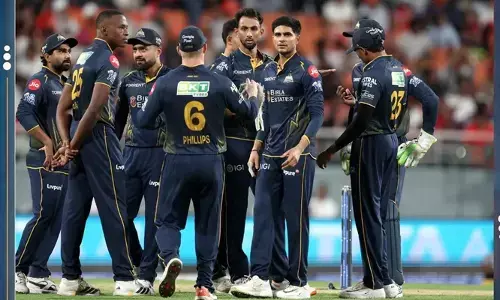 പന്ത്രണ്ട് ഓവര്‍ കഴിഞ്ഞപ്പോഴേക്കും എതിര്‍ ടീം ജയം ഉറപ്പിച്ചു;  പിന്നീട് പ്രസിദ്ധ് വന്ന് മൂന്ന് ഓവറില്‍ മൂന്ന് വിക്കറ്റ് വീഴ്ത്തി കളി ആവേശകരമാക്കിയിട്ട് എന്ത് കാര്യം?  ശുഭ്മാന്‍ ഗില്ലിന്റെ ക്യാപ്റ്റന്‍സിക്ക് എന്ത് പറ്റി? വിമര്‍ശനവുമായി മുന്‍ ഇന്ത്യന്‍ താരം