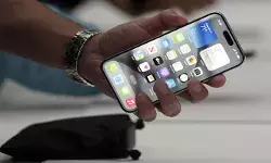 1.3 ലക്ഷം രൂപ വിലമതിക്കുന്ന രണ്ട് ഐഫോണുകളുമായി മുങ്ങി ഡെലിവറി ബോയ്; ഫോണുകള്‍ സ്വിച്ച് ഓഫ്: ആശങ്കയില്‍ കടയുടമസ്ഥന്‍