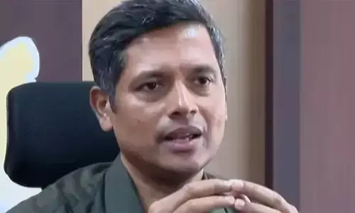 കണ്ണൂരില്‍ വ്യാജ ആധാര്‍ വിവാദം; സി.പി.എം. ഓഫീസിനെതിരെ പരാതി; കളക്ടറോട് റിപ്പോര്‍ട്ട് തേടി തിരഞ്ഞെടുപ്പ് കമ്മീഷന്‍