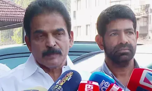 പയ്യന്നൂരിലെ വ്യാജ ആധാര്‍ ആരോപണം; കെ.സി. വേണുഗോപാലിന് വക്കീല്‍ നോട്ടീസ് അയച്ച് സിപിഎം