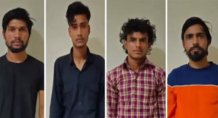 റെയില്‍വേ സ്റ്റേഷനുകളും സിഗ്‌നലുകളും തകര്‍ക്കാന്‍ പദ്ധതി; ഐഎസ് ബന്ധമുള്ള നാല് യുവാക്കള്‍ യുപിയില്‍ പിടിയില്‍; ലക്ഷ്യമിട്ടത് ലക്‌നൗ ഉള്‍പ്പെടെയുള്ള പ്രധാന നഗരങ്ങള്‍