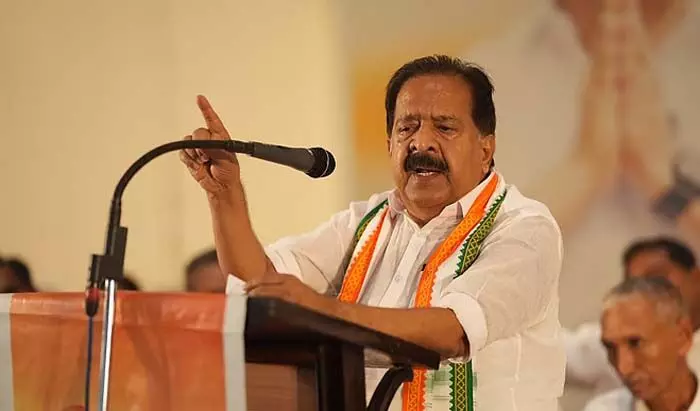 ജമാഅത്തെ ഇസ്ലാമിക്ക് ഗുഡ് സര്‍ട്ടിഫിക്കറ്റ് കൊടുക്കാനില്ല; ജമാഅത്തെ ഇസ്ലാമിക്ക് മതരാഷ്ട്ര വാദം ഇല്ലെന്നുള്ള അഭിപ്രായം തനിക്കില്ല; വി ഡി സതീശന്റെ നിലപാടിന് വിരുദ്ധ നിലപാടുമായി ചെന്നിത്തല