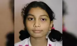 അവധിയാഘോഷിക്കാന് സുഹൃത്തുക്കള്ക്ക് ഒപ്പം വര്ക്കലയില് എത്തി; കടലില് കുളിക്കുന്നതിനിടെ ശക്തമായ തിരയില്പ്പെട്ട് ഒഡിഷ സ്വദേശി മുങ്ങിമരിച്ചു അവധിയാഘോഷിക്കാന് സുഹൃത്തുക്കള്ക്ക് ഒപ്പം വര്ക്കലയില് എത്തി; കടലില് കുളിക്കുന്നതിനിടെ ശക്തമായ തിരയില്പ്പെട്ട് ഒഡിഷ സ്വദേശി മുങ്ങിമരിച്ചു