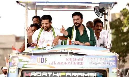 പാലക്കാട്ട് പിഷാരടിയെ പൂട്ടാന്‍ ബിജെപി; സ്ത്രീവിരുദ്ധ പരാതിയുമായി മഹിളാ മോര്‍ച്ച! പീഡനമൊക്കെ ഓരോരുത്തരുടെ വ്യക്തിപരമായ കാര്യം: മറുപടി വിവാദത്തില്‍; തോല്‍വി ഭയന്നുള്ള ഗിമ്മിക്കെന്ന് പിഷാരടി;  എന്ത് സ്ത്രീവിരുദ്ധ പ്രസ്താവനയെന്ന് വ്യക്തമാക്കണമെന്നും സ്ഥാനാര്‍ഥി
