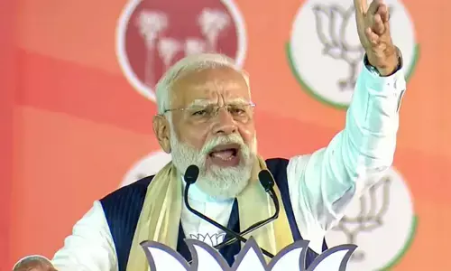 അന്ന് ആരുടെയൊക്കെയോ പൗരത്വം നഷ്ടപ്പെടുമെന്നു പറഞ്ഞു; ഇപ്പോള്‍ എഫ്.സി.ആര്‍.എ. നിയമത്തിനെതിരെ പ്രതിപക്ഷം നുണകള്‍ പറഞ്ഞുപരത്തുന്നു;ശബരിമല സ്വര്‍ണക്കൊള്ളയുടെ ചരട് കോണ്‍ഗ്രസ് നേതൃത്വത്തിന്റെ കയ്യിലെന്നും നരേന്ദ്ര മോദി; വനിത സംവരണം 2029ലെ ലോക്‌സഭ തെരഞ്ഞെടുപ്പില്‍ നടപ്പാക്കുമെന്നും പ്രധാനമന്ത്രി;  സ്ത്രീകളുടെ വോട്ടു നേടാനുള്ള നാടകമെന്ന് കോണ്‍ഗ്രസ്