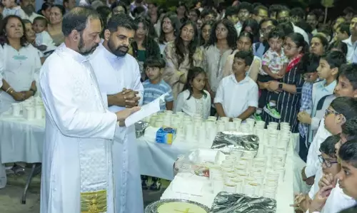 ക്രിസ്തു ദേവന്റെ അന്ത്യ അത്താഴത്തിന്റെ ഓര്‍മ്മ പുതുക്കി സെന്റ്. തോമസ് സീറോ മലബാര്‍ ദേവാലയത്തില്‍ തിരുവത്താഴ ദിവ്യബലിയും കാല്‍കഴുകള്‍ ശുശ്രൂഷയും നടത്തി പെസഹ ആചരിച്ചു