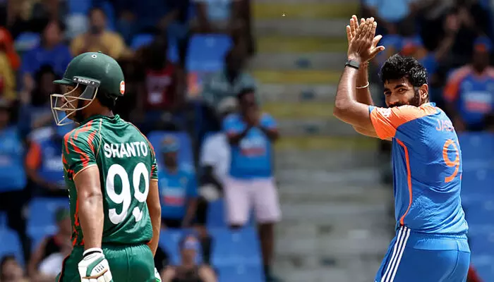 ഇന്ത്യ കൈവിട്ടാല് കളി നടക്കില്ല! ലോകകപ്പ് ബഹിഷ്കരിച്ച ബംഗ്ലാദേശ് പത്തിമടക്കി; ബിസിസിഐക്ക് മുന്നില് അപേക്ഷയുമായി ബിസിബി; സാമ്പത്തിക അടിത്തറ കാക്കാന് നീക്കം! ഇന്ത്യ കൈവിട്ടാല് കളി നടക്കില്ല! ലോകകപ്പ് ബഹിഷ്കരിച്ച ബംഗ്ലാദേശ് പത്തിമടക്കി; ബിസിസിഐക്ക് മുന്നില് അപേക്ഷയുമായി ബിസിബി; സാമ്പത്തിക അടിത്തറ കാക്കാന് നീക്കം!