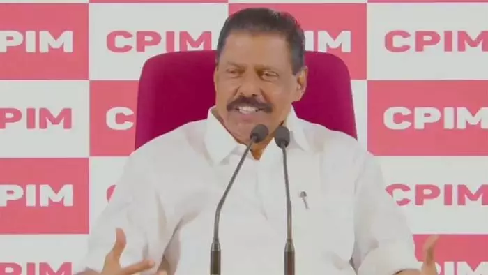 100 കോടിക്ക് മുകളിലെങ്കിലും പിരിച്ചു; ആ പണമൊക്കെ എവിടെ? യുഡിഎഫിന്റെ കാര്യക്ഷമത വിലയിരുത്തുന്ന ജനങ്ങള് തെരഞ്ഞെടുപ്പില് കൃത്യമായ നിലപാട് സ്വീകരിക്കും: എം വി ഗോവിന്ദന് 100 കോടിക്ക് മുകളിലെങ്കിലും പിരിച്ചു; ആ പണമൊക്കെ എവിടെ? യുഡിഎഫിന്റെ കാര്യക്ഷമത വിലയിരുത്തുന്ന ജനങ്ങള് തെരഞ്ഞെടുപ്പില് കൃത്യമായ നിലപാട് സ്വീകരിക്കും: എം വി ഗോവിന്ദന്