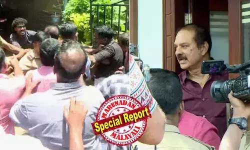 വോട്ടിന് കിറ്റ് വാടാനപ്പിള്ളിയിലും; ബിജെപി 4000 ഭക്ഷ്യകിറ്റുകള്‍ ഒരുക്കിയെന്ന് ആരോപണം; യുഡിഎഫും എല്‍ഡിഎഫും രംഗത്ത് വന്നതോടെ, സംഘര്‍ഷാവസ്ഥ;  ഗോഡൗണിലെ മുകളിലെ മുറിയില്‍ നടന്‍ ദേവന്‍; സൂപ്പര്‍മാര്‍ക്കറ്റ് ഉടമ കസ്റ്റഡിയില്‍