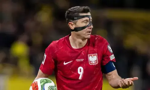 ലോകകപ്പിൽ ലെവൻഗോൾസ്‌കി മാജിക്കില്ല; സ്വീഡനോട് തോറ്റ് പോളണ്ട് പുറത്ത്; ഖത്തർ വേദിയിൽ ഗോളടിയന്ത്രത്തിന്റെ അഭാവം ഫുട്‌ബോൾ ലോകത്തിന് തീരാനഷ്ടം