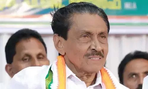 അടുത്ത് വന്നാല്‍ അപ്പോള്‍ ബ്ലൗസ് കീറിക്കോണം; രാജേശ്വരി ആദിവാസിയാണല്ലോ; പിന്നെ വകുപ്പ് എന്നാണെന്ന് നമുക്കറിയാം; വിവാദ പ്രസംഗവുമായി ഇടുക്കി ഡിസിസി പ്രസിഡന്റ്