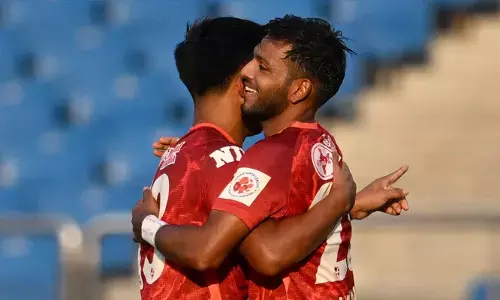 കോച്ച് മാറി, കളി മാറിയില്ല; സ്പോർട്ടിങ് ഡൽഹിയോടും തോറ്റ് ബ്ലാസ്റ്റേഴ്‌സ്; പരാജയപ്പെട്ടത് എതിരില്ലാത്ത രണ്ട് ഗോളുകൾക്ക്; പോയിന്റ് പട്ടികയിൽ അവസാന സ്ഥാനത്ത്