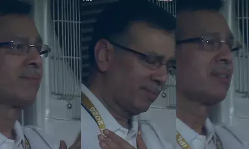 ഹൈദരാബാദിനെതിരെ ലഖ്നൗവിന് ആവേശജയം; ഗാലറിയിൽ വികാരാധീനനായി ഉടമ സഞ്ജീവ് ഗോയങ്ക, ക്യാപ്റ്റൻ ഋഷഭ് പന്തിനെ കെട്ടിപ്പിടിച്ച് ആഘോഷം; വൈറലായി വീഡിയോ