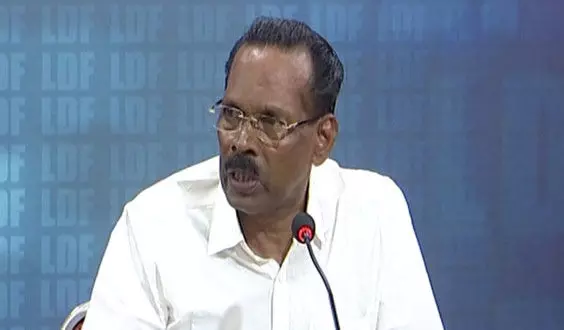 വിവാദ അനൗണ്സ്മെന്റ്; പാര്ട്ടിക്കോ എനിക്കോ പങ്കില്ല; തിരഞ്ഞെടുപ്പ് കമ്മീഷന് മറുപടി നല്കി ടി.പി. രാമകൃഷ്ണന് വിവാദ അനൗണ്സ്മെന്റ്; പാര്ട്ടിക്കോ എനിക്കോ പങ്കില്ല; തിരഞ്ഞെടുപ്പ് കമ്മീഷന് മറുപടി നല്കി ടി.പി. രാമകൃഷ്ണന്