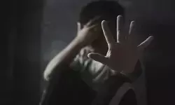 കോവിലിലെ അവസാന ഉത്സവദിവസം എത്തുന്നത് കാത്തിരുന്നു; ആരും കാണാതെ ആൺകുട്ടിയെ പ്രലോഭിപ്പിച്ച് പീഡിപ്പിച്ചു; കൊല്ലത്തെ പോക്സോ പ്രതി ഇനി അഴിയെണ്ണും കോവിലിലെ അവസാന ഉത്സവദിവസം എത്തുന്നത് കാത്തിരുന്നു; ആരും കാണാതെ ആൺകുട്ടിയെ പ്രലോഭിപ്പിച്ച് പീഡിപ്പിച്ചു; കൊല്ലത്തെ പോക്സോ പ്രതി ഇനി അഴിയെണ്ണും