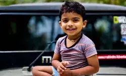 റിവേഴ്സ് വന്ന പിക്കപ്പ് വാൻ ദേഹത്ത് കയറി ഇറങ്ങി മൂന്നര വയസുകാരന് ദാരുണാന്ത്യം; അപകടം അമ്മയ്‌ക്കൊപ്പം അങ്കണവാടിയിൽ നിന്ന് മടങ്ങവെ