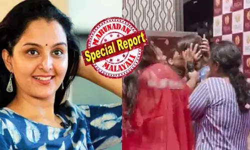 ഒരു പരിപാടിക്കെത്തിയ മഞ്ജു വാര്യരെ ബലമായി ചുംബിച്ച് ആരാധിക; പിടിച്ചുമാറ്റാൻ പെടാപ്പാട് പെട്ട് കൂടെ നിന്നവർ; അതിരുവിട്ട പെരുമാറ്റത്തിൽ അമ്പരന്ന് ആളുകൾ; എല്ലാം കൂളായി നേരിട്ട് നടി