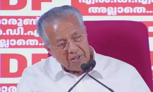 ആദ്യം ശ്രുതിക്ക് വീടുനല്‍കട്ടെ, സര്‍ക്കാര്‍ നല്‍കിയ 178 വീടുകള്‍ ആര്‍ക്കും പോയിക്കണ്ട് ബോധ്യപ്പെടാം; മാലിന്യനിര്‍മ്മാര്‍ജനം ഉള്‍പ്പെടെയുള്ള അടിസ്ഥാന സൗകര്യങ്ങള്‍ കൂടി പൂര്‍ത്തിയാക്കിയ ശേഷം താമസം തുടങ്ങിയാല്‍ മതിയെന്ന നിലപാടാണ് താമസക്കാര്‍ അറിയിച്ചത്: ടൗണ്‍ഷിപ്പ് നിര്‍മാണം നീളുന്നതില്‍ ന്യായീകരണവുമായി മുഖ്യമന്ത്രി