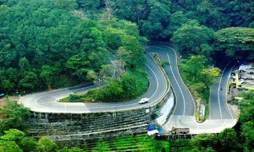 വയനാട് തുരങ്കപാത പദ്ധതി സംസ്ഥാനത്തിന്റെ ജീവരേഖ; പ്രകൃതി സംരക്ഷണ സമിതിയുടെ അപ്പീല്‍ നിരസിച്ച് സുപ്രീംകോടതി; പാരിസ്ഥിതിക അനുമതിയില്ലാതെ നിര്‍മ്മാണമെന്ന വാദം തള്ളി