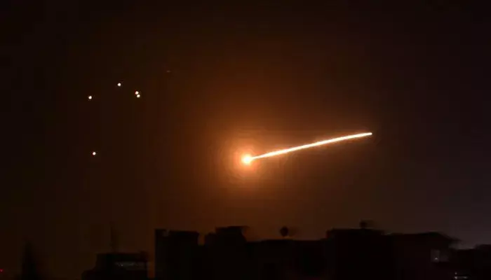 ഇനി അത്തരം വീഡിയോകൾ ഒരിക്കലും പ്രചരിപ്പിക്കരുത്; ചിത്രങ്ങൾ പങ്കുവെച്ചാൽ ശക്തമായി നടപടി സ്വീകരിക്കും; കടുത്ത മുന്നറിയിപ്പുമായി കുവൈറ്റ് ഇനി അത്തരം വീഡിയോകൾ ഒരിക്കലും പ്രചരിപ്പിക്കരുത്; ചിത്രങ്ങൾ പങ്കുവെച്ചാൽ ശക്തമായി നടപടി സ്വീകരിക്കും; കടുത്ത മുന്നറിയിപ്പുമായി കുവൈറ്റ്