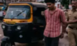 തേക്കിൻകാട് മൈതാനത്തിൽ പാർക്ക് ചെയ്തിരുന്ന ഓട്ടോ പെട്ടെന്ന് കാണാതായി; എത്ര തിരഞ്ഞിട്ടും രക്ഷയില്ല; അന്വേഷണത്തിനിടെ കൊല്ലത്ത് നിന്ന് നിർണായക വിവരം; വിരുതനെ പൊക്കി തേക്കിൻകാട് മൈതാനത്തിൽ പാർക്ക് ചെയ്തിരുന്ന ഓട്ടോ പെട്ടെന്ന് കാണാതായി; എത്ര തിരഞ്ഞിട്ടും രക്ഷയില്ല; അന്വേഷണത്തിനിടെ കൊല്ലത്ത് നിന്ന് നിർണായക വിവരം; വിരുതനെ പൊക്കി