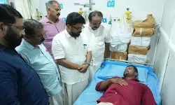 അഴീക്കോട് കൊട്ടി കലാശത്തിനിടെ അക്രമം: എല്ഡിഎഫ് - യുഡിഎഫ് പ്രവര്ത്തകര്ക്ക് പരുക്കേറ്റു അഴീക്കോട് കൊട്ടി കലാശത്തിനിടെ അക്രമം: എല്ഡിഎഫ് - യുഡിഎഫ് പ്രവര്ത്തകര്ക്ക് പരുക്കേറ്റു