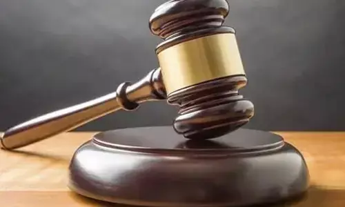 ഭര്‍ത്താവിന് 40 വയസ്സും എനിക്ക് 19 വയസ്സും; വിവാഹ ജീവിതത്തില്‍ സന്തോഷവതിയല്ല; യുവതിയെ ആണ്‍സുഹൃത്തിനൊപ്പം ജീവിക്കാന്‍ അനുവദിച്ച് കോടതി