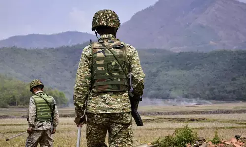 മണിപ്പൂരില്‍ പുലര്‍ച്ചെ വീടിന് നേരെ ബോംബേറ്; രണ്ട് കുട്ടികള്‍ കൊല്ലപ്പെട്ടു