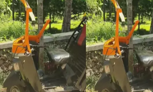 ഭാര്യയെ ജോലി സ്ഥലത്തേക്ക് കൊണ്ടുവിടാൻ നേരം ജീവനെടുത്ത് അപകടം; ഇറക്കത്തിൽ വച്ച് ഓട്ടോയുടെ നിയന്ത്രണം തെറ്റി പോസ്റ്റിലിടിച്ച് മറിഞ്ഞ് ദമ്പതികൾക്ക് ദാരുണാന്ത്യം; സംഭവം കോഴിക്കോട്