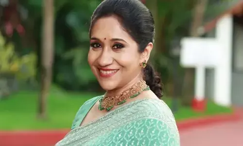 അഞ്ച് വര്‍ഷമായി ഞാന്‍ വേദിയില്‍ ലൈവ് പാടിയിട്ട്; ശബ്ദത്തിന് ചില പ്രശ്‌നങ്ങളുണ്ട്; എല്ലാ ദിവസവും പരിശീലനം നടത്തുന്നുണ്ട്; വെളിപ്പെടുത്തലുമായി സുജാത മോഹൻ