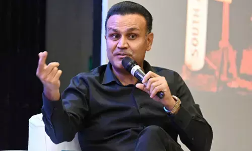 സച്ചിനെ കണ്ടു പഠിക്കൂ, വിമർശനങ്ങൾക്ക് അദ്ദേഹം മറുപടി പറയാറില്ല; മിണ്ടാതിരുന്ന് സെഞ്ച്വറി നേടി വിമർശകരുടെ വായടപ്പിക്കൂ; അജിങ്ക്യ രഹാനെയ്ക്ക് സെവാഗിന്റെ ഉപദേശം