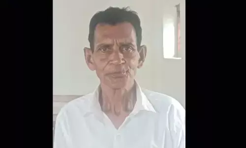 പ്രായപൂര്ത്തിയാകാത്ത പെണ്കുട്ടിയെ പീഡിപ്പിച്ച കേസ്; പ്രതിക്ക് മൂന്നര വര്ഷം കഠിന തടവും പിഴയും വിധിച്ച് അടൂര് ഫാസ്റ്റ് ട്രാക്ക് കോടതി പ്രായപൂര്ത്തിയാകാത്ത പെണ്കുട്ടിയെ പീഡിപ്പിച്ച കേസ്; പ്രതിക്ക് മൂന്നര വര്ഷം കഠിന തടവും പിഴയും വിധിച്ച് അടൂര് ഫാസ്റ്റ് ട്രാക്ക് കോടതി