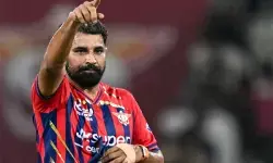 ഞാന് ഒരു തൊഴിലാളിയെ പോലെ, പന്തെറിയുക മാത്രം ജോലി; ഇന്ത്യന് ടീമില് ഇടം നേടാത്തതിനെ കുറിച്ച് ഷമി; ആഢംബരങ്ങള്ക്കും സോഷ്യല് മീഡിയയ്ക്കും പിന്നാലെ പോയാല് അത് നമ്മുടെ ബലഹീനതയാകും ഞാന് ഒരു തൊഴിലാളിയെ പോലെ, പന്തെറിയുക മാത്രം ജോലി; ഇന്ത്യന് ടീമില് ഇടം നേടാത്തതിനെ കുറിച്ച് ഷമി; ആഢംബരങ്ങള്ക്കും സോഷ്യല് മീഡിയയ്ക്കും പിന്നാലെ പോയാല് അത് നമ്മുടെ ബലഹീനതയാകും