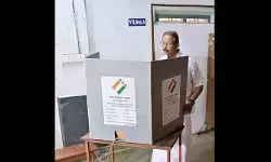 പുതിയ പാര്‍ട്ടിയില്ല, കൂടുമാറ്റവുമില്ല! തിരഞ്ഞെടുപ്പ് ദിനത്തിലെ വമ്പന്‍ ബോംബ് ചീറ്റിപ്പോയി; കോണ്‍ഗ്രസ് വിടുമെന്ന വാര്‍ത്ത വ്യാജം; നിയമനടപടിയെടുക്കുമെന്ന് കെ. സുധാകരന്‍ എംപി; യുഡിഎഫ് വിജയം ഉറപ്പെന്നും പ്രഖ്യാപനം