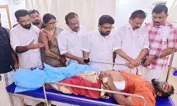 കണ്ണൂര്‍ മുല്ലക്കൊടിയില്‍ പോളിങ് കഴിഞ്ഞു മടങ്ങിയ സി പിഎം പ്രവര്‍ത്തകന് കുത്തേറ്റു; തിരഞ്ഞെടുപ്പില്‍ പരാജയം ഉറപ്പായ യുഡഎഫ് വ്യാപകമായി അക്രമം അഴിച്ചുവിടാന്‍ ശ്രമിക്കുകയാണെന്ന് എം.വി.ഗോവിന്ദന്‍