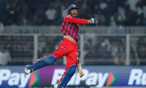 ആദ്യ 8 ബോളില്‍ 2 റണ്‍സ്; പിന്നാലെ 19 ബോളില്‍ 7 സിക്സുള്‍പ്പടെ 54 റണ്‍സ്! ലക്നൗ സൂപ്പര്‍ ജയന്റസിന് അവിശ്വസനീയ ജയം സമ്മാനിച്ച് മുകുല്‍ ചൗധരി; ലക്നൗ 181 റണ്‍സ് മറികടന്നത് അവസാന ഓവറിലെ അവസാന പന്തില്‍; കൊല്‍ക്കത്തയെ വീഴ്ത്തിയത് 3 വിക്കറ്റിന്; മൂന്നാം തോല്‍വിയുമായി രഹാനെയും സംഘവും