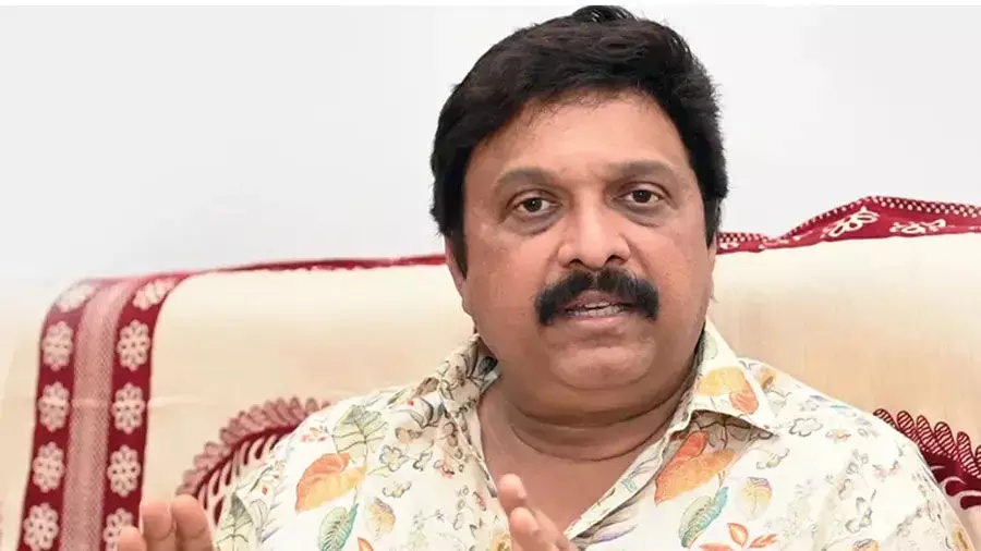 സതീശനല്ല, രാഹുല് ഗാന്ധി വന്നാലും നടക്കില്ല; മോഡിഫിക്കേഷന് വാഗ്ദാനത്തില് സതീശനെ വെല്ലുവിളിച്ച് ഗണേഷ് കുമാര് സതീശനല്ല, രാഹുല് ഗാന്ധി വന്നാലും നടക്കില്ല; മോഡിഫിക്കേഷന് വാഗ്ദാനത്തില് സതീശനെ വെല്ലുവിളിച്ച് ഗണേഷ് കുമാര്