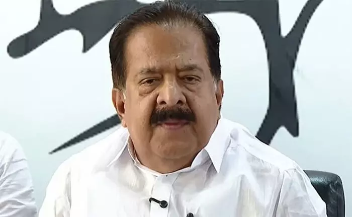 അടുത്ത മുഖ്യമന്ത്രി ആലപ്പുഴയില് നിന്നോ എറണാകുളത്തു നിന്നോ എന്ന് ചോദ്യം; കേരളത്തില് നിന്നുണ്ടാകുമെന്ന് ചെന്നിത്തലയുടെ മറുപടി; കടുത്ത യുഡിഎഫ് തരംഗമാണ് ഉണ്ടായിട്ടുള്ളത്; മുഖ്യമന്ത്രിയെ ഹൈക്കമാന്ഡ് തീരുമാനിക്കും; ഭരണമാറ്റത്തിനായി ജനങ്ങള് അത്യാവേശത്തോടെ തെരഞ്ഞെടുപ്പില് പങ്കാളികളായെന്നും ചെന്നിത്തല അടുത്ത മുഖ്യമന്ത്രി ആലപ്പുഴയില് നിന്നോ എറണാകുളത്തു നിന്നോ എന്ന് ചോദ്യം; കേരളത്തില് നിന്നുണ്ടാകുമെന്ന് ചെന്നിത്തലയുടെ മറുപടി; കടുത്ത യുഡിഎഫ് തരംഗമാണ് ഉണ്ടായിട്ടുള്ളത്; മുഖ്യമന്ത്രിയെ ഹൈക്കമാന്ഡ് തീരുമാനിക്കും; ഭരണമാറ്റത്തിനായി ജനങ്ങള് അത്യാവേശത്തോടെ തെരഞ്ഞെടുപ്പില് പങ്കാളികളായെന്നും ചെന്നിത്തല