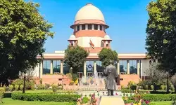 വിശ്വാസികളല്ലെങ്കില്പ്പോലും ക്ഷേത്രത്തിലെത്തിയാല് ചട്ടങ്ങളും ആചാരങ്ങളും പാലിക്കണം; സുപ്രീംകോടതി വിശ്വാസികളല്ലെങ്കില്പ്പോലും ക്ഷേത്രത്തിലെത്തിയാല് ചട്ടങ്ങളും ആചാരങ്ങളും പാലിക്കണം; സുപ്രീംകോടതി